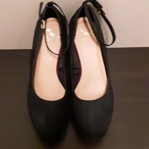 Black Wedge Heels by REPORT